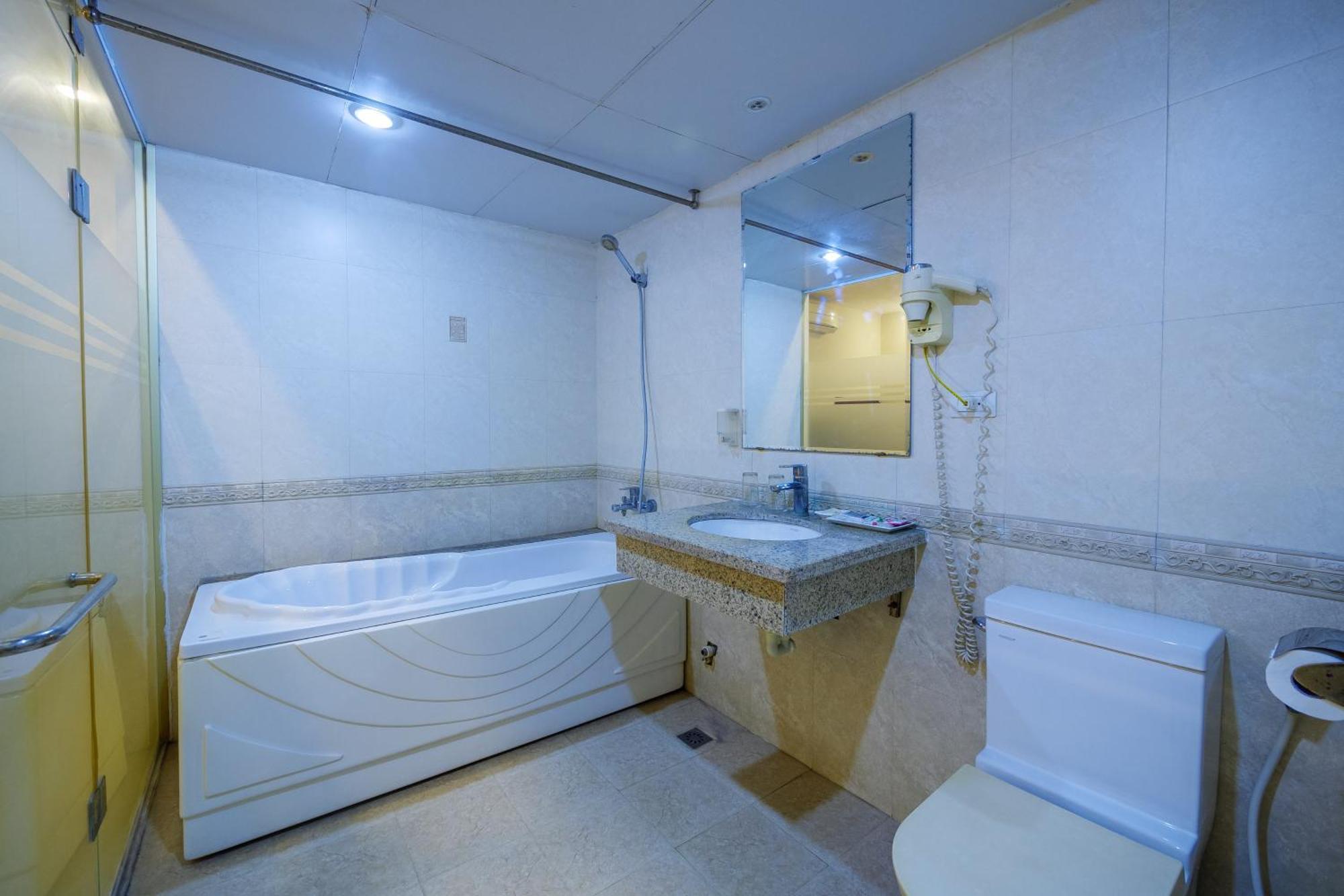 Ngan Ha Hotel Long Bien ฮานอย ภายนอก รูปภาพ